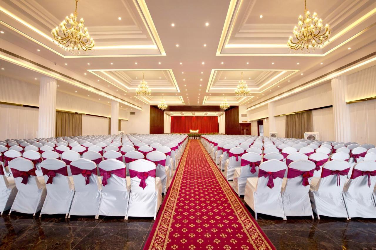 Aarya Mansion Vaccinated Staff Hotel Hassan Exterior foto